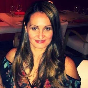 Meet your Posher, Maya